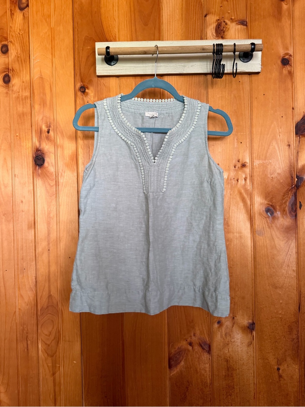 Talbots Light Sage Sleeveless Embroidered V-Neck Tank
